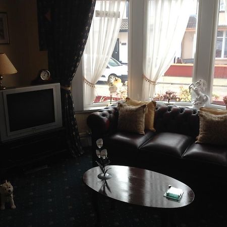The Mackintosh Guest Accommodation Blackpool Exterior photo